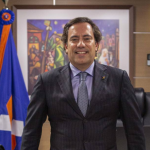 Pedro Duarte Guimarães destaca como estratégia, resistência e intensidade definem o polo aquático, um dos esportes mais desafiadores das piscinas.