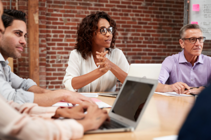 O Instituto Econacional destaca que qualidade de vida é base para o progresso econômico das comunidades.