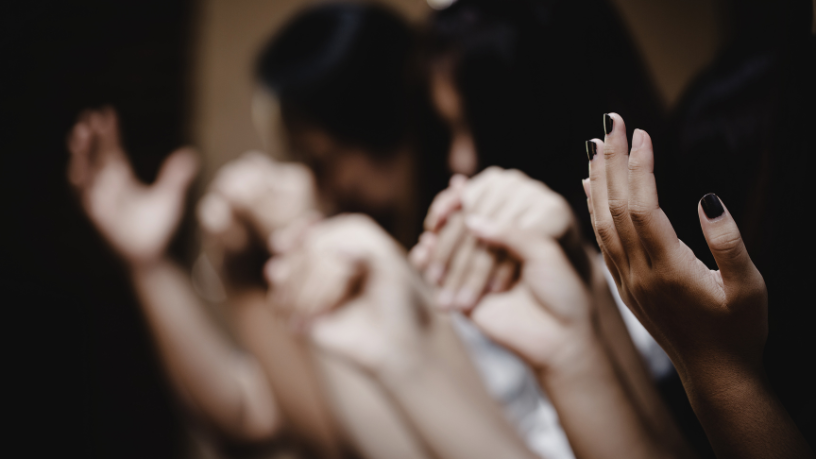 Como a Perspectiva de Grupos Religiosos Revela Tensões e Mudanças na Sociedade Global