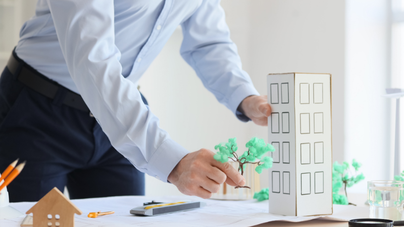 Conforto e eficiência são pilares da estratégia patrimonial no mercado imobiliário. Alex Nabuco Dos Santos destaca que desempenho técnico protege e valoriza o investimento.